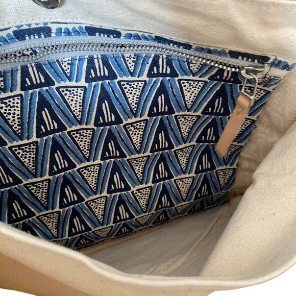 Ubuntu Life NWTs Blue Canvas Large Tote Bag - Picture 8 of 10